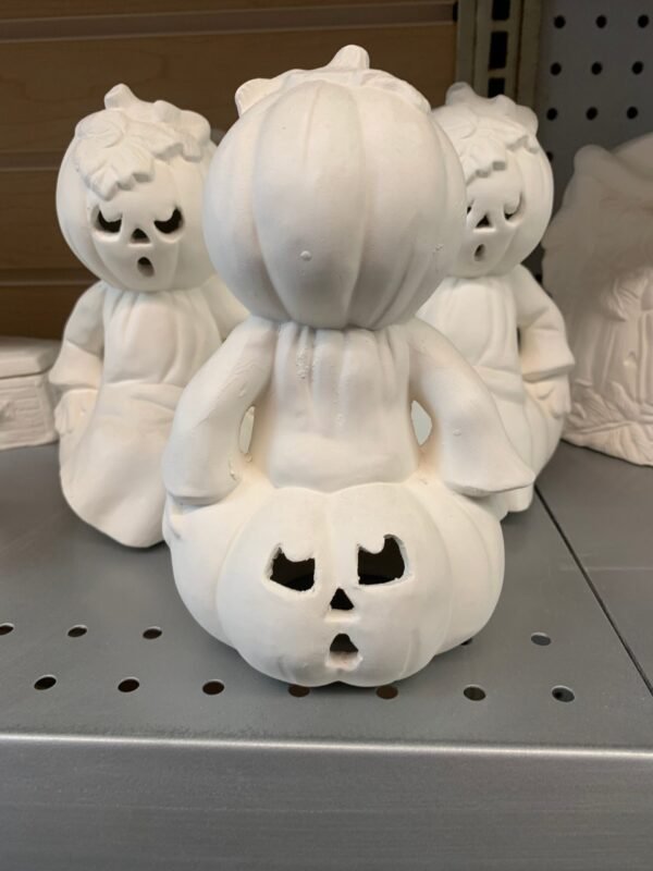 IMG_0589.jpg Ghost on Pumpkin Light Up