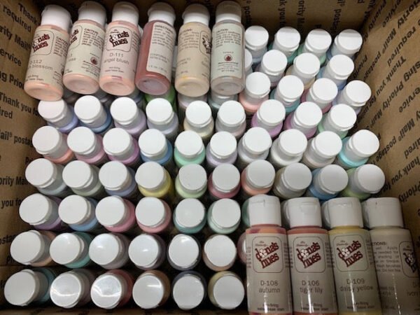 Dona Hues Kit of 98 Colors Assortment