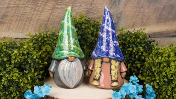 MB1570_MB1571_EL_greenery_web_5dc74d2c-cd1c-48a2-a87f-1c3d49616689.jpg Lindy Gnome Bisque