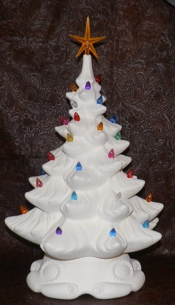 atlantic_tree_4.jpg 15" Atlantic Christmas Tree with Medallion Base